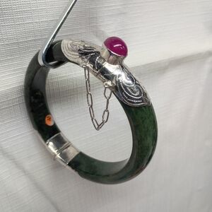Jadeite Bangle